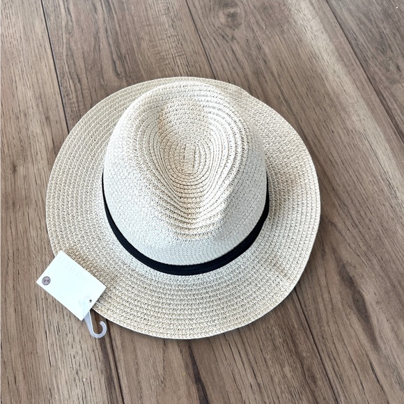 Forever 21 Accessories - Forever 21 summer brimmed hat boho festival